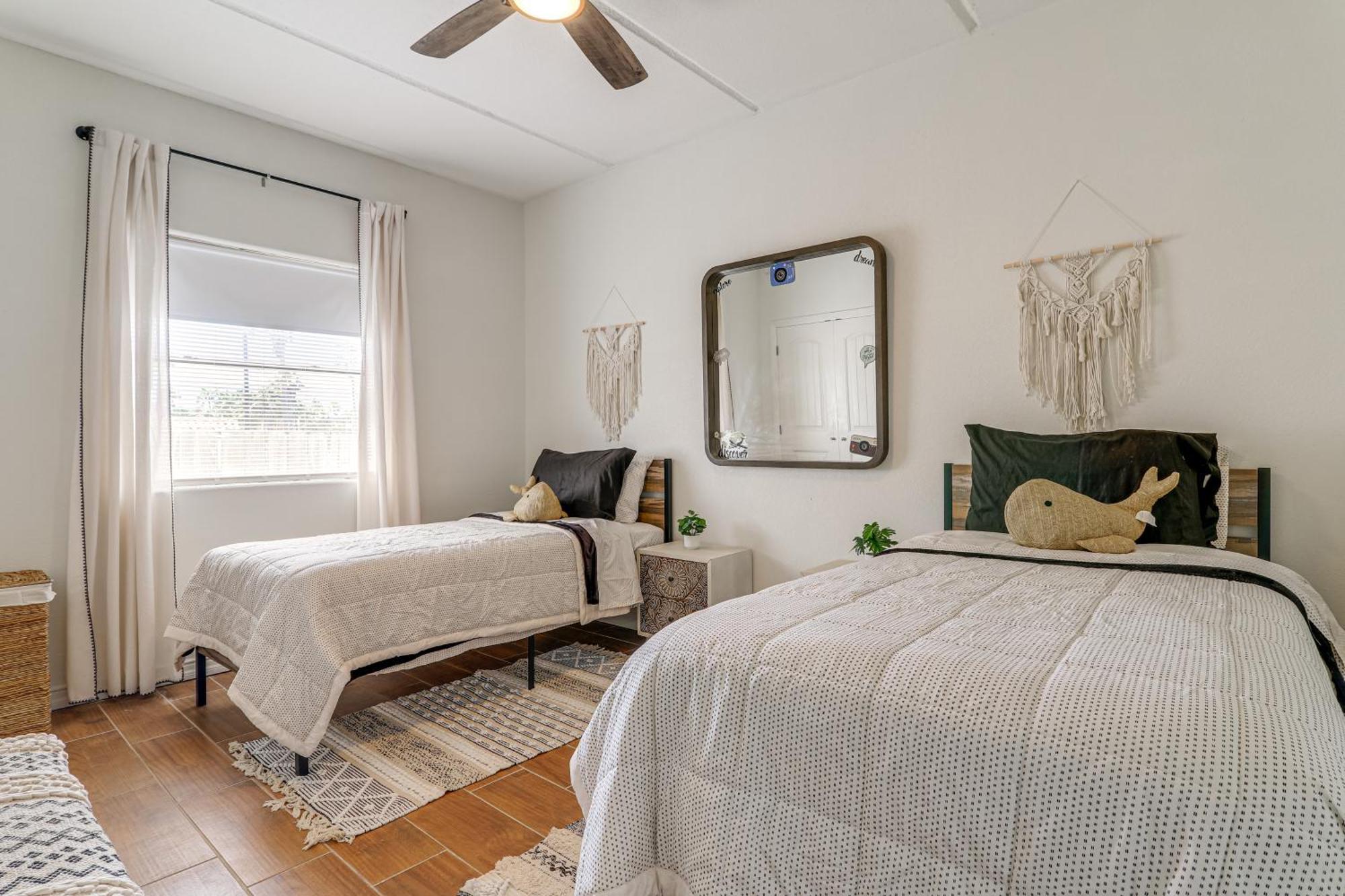 Luxe South Padre Condo With Pool - Walk To Beach! South Padre Island Exterior foto